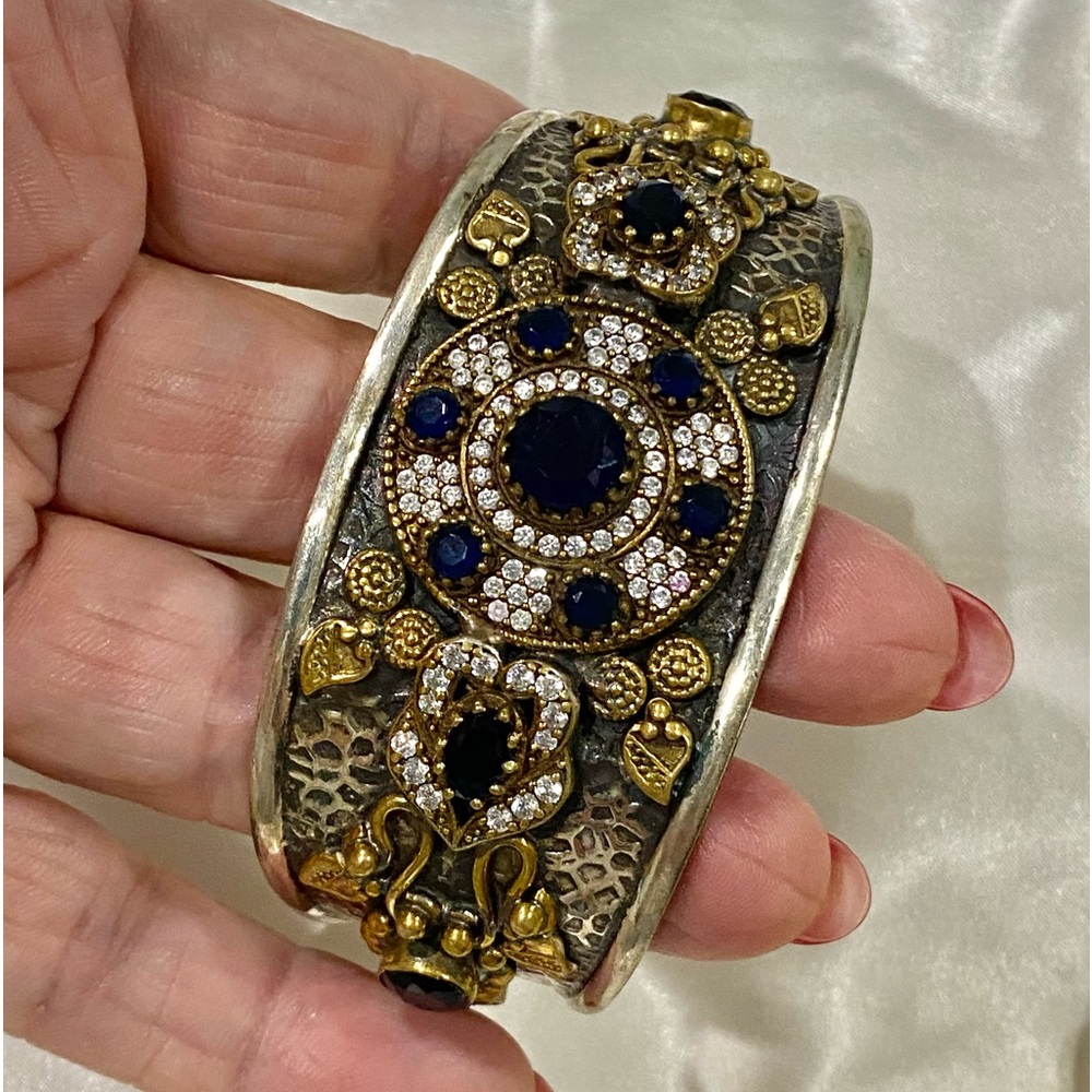 Set cuff bracelet and earrings sapphire cabochon made in Turkey